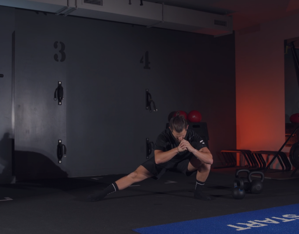 Vidéo Pair Kettlebell Training Cossack Squat